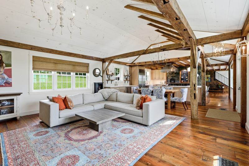 Living room beneath the original timber frame