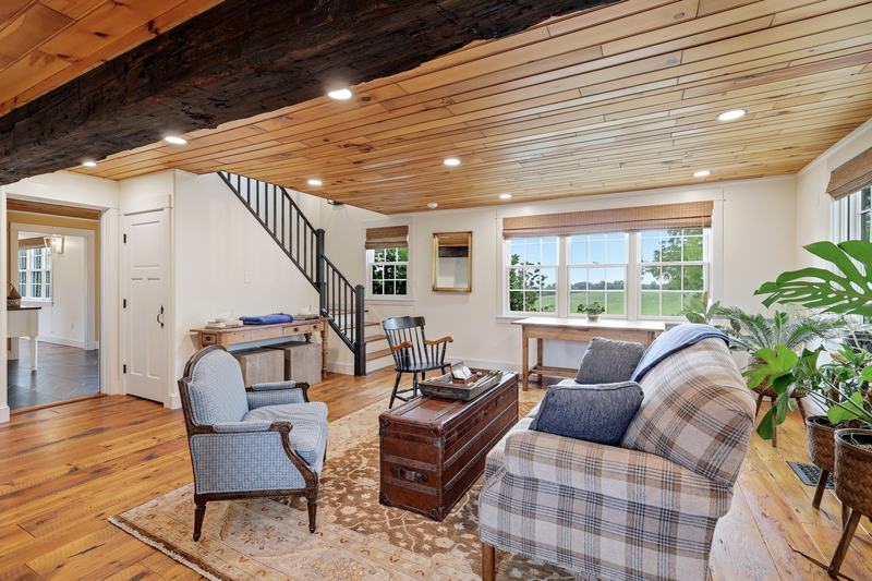 The guest wing's sitting room and stair